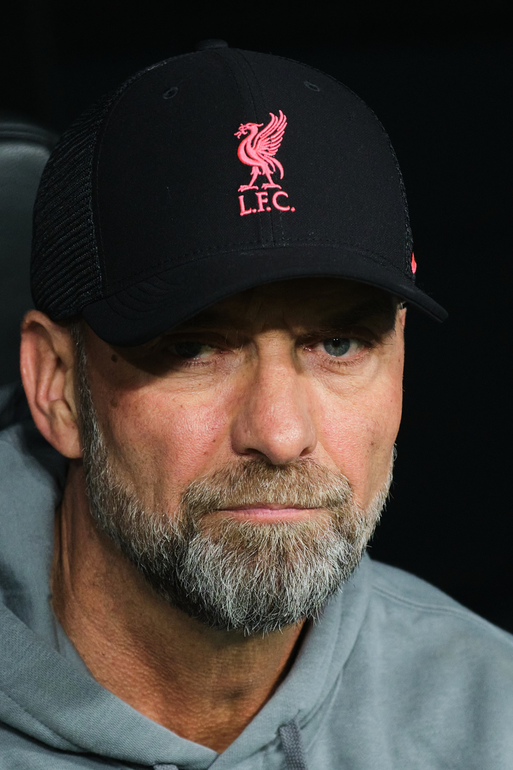 关于利物浦发布备战花絮，今晚主帅复盘，西甲任务艰巨，阵容厚度经受考验的信息