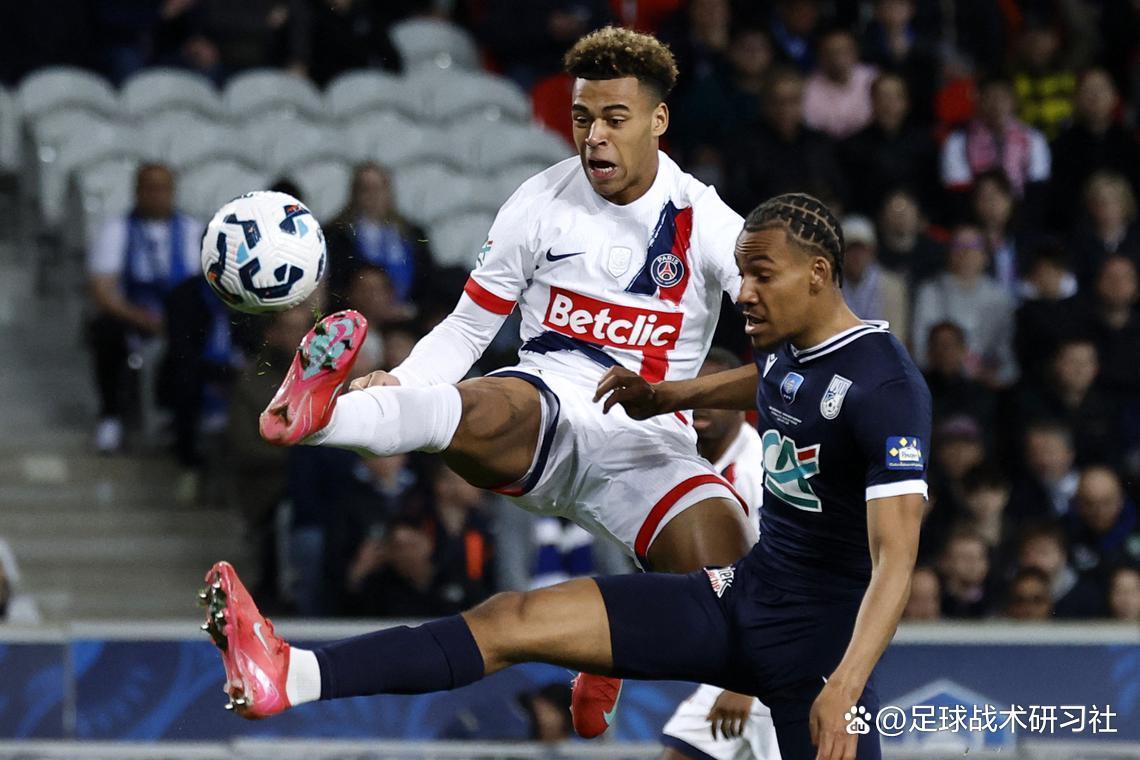 爱游戏欢迎页包含加时末段法国杯传出新动向；巴黎圣日耳曼回应争议；管理层表态——管理层满意；高层口径保持一致的词条