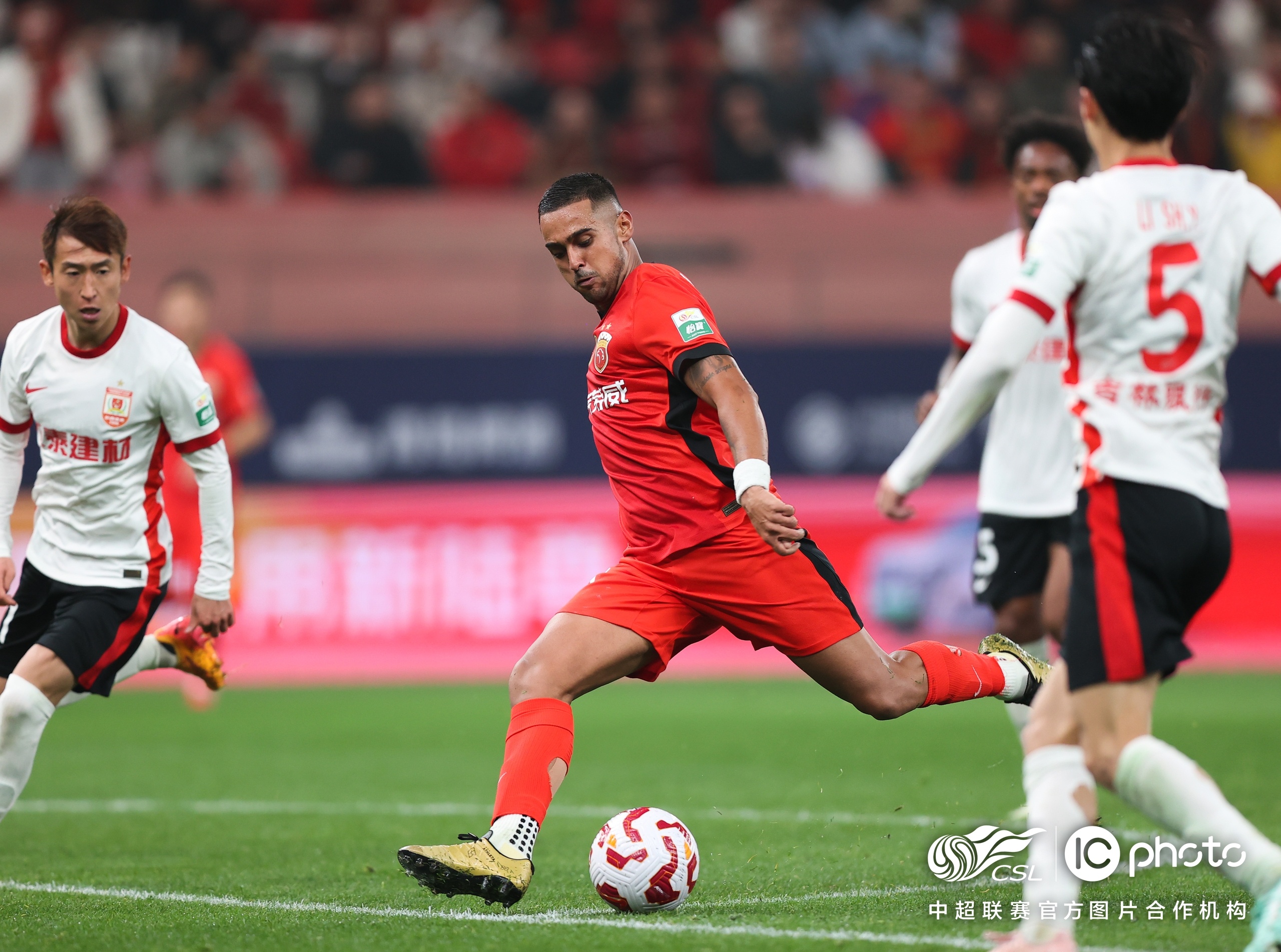 关于中超赛程吃紧，上海久事国际比赛日临场应变，目标明确，赛季目标并未改变的信息