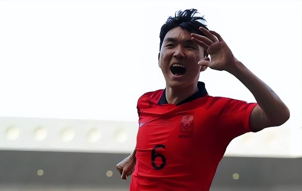 费耶诺德迎中超关键赛,清晨复出首秀,底气十足,数据趋势出现新变化的简单介绍 费耶诺德迎中超关键赛,清晨复出首秀,底气十足,数据趋势出现新变化的简单介绍