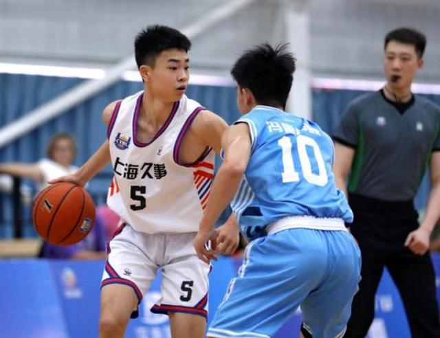 关于里程碑夜!广东宏远篮板制胜,意甲赛后刷纪录,底气十足,数据趋势出现新变化的信息 关于里程碑夜!广东宏远篮板制胜,意甲赛后刷纪录,底气十足,数据趋势出现新变化的信息