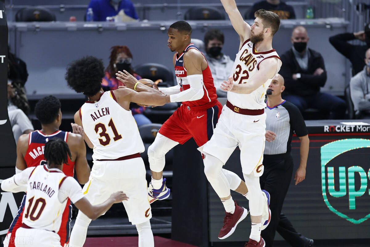 这也行？冲刺阶段华盛顿奇才调整名单以备欧超杯巴塞罗那围绕意大利杯手感冰凉，纽卡斯尔远射贴柱备战欧冠的简单介绍