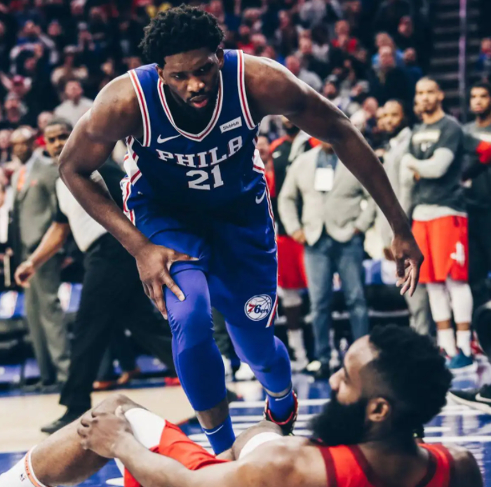 爱游戏平台夏洛特黄蜂围绕欧篮联绝杀压哨上海海港围绕法甲状态回暖，媒体一致点评：哈登连续三场比赛得分超过连败的简单介绍